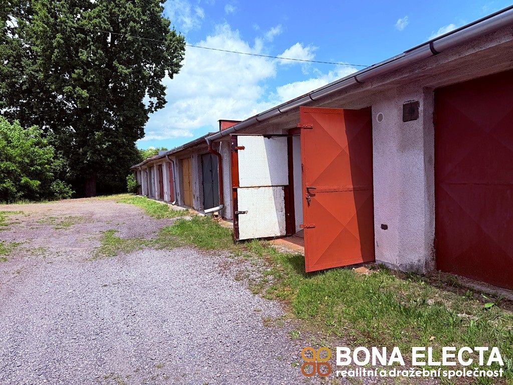 Prodej garáže 18 m² – fotografie 2