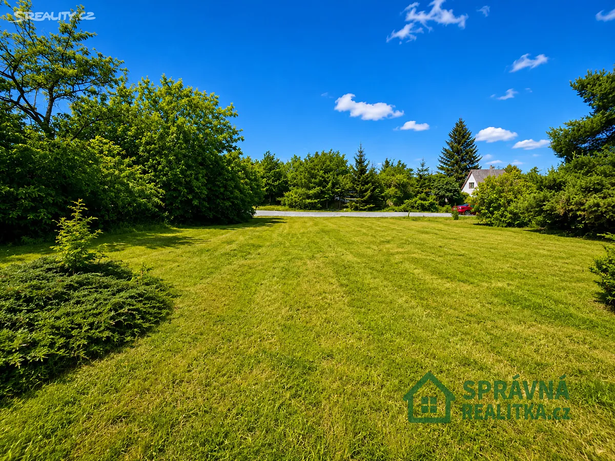 Prodej stavebního pozemku 750 m²