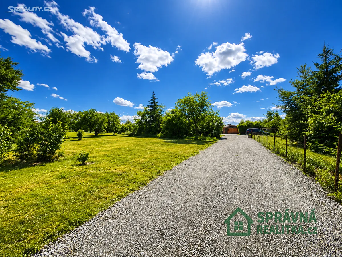 Prodej stavebního pozemku 750 m² - Widok 3