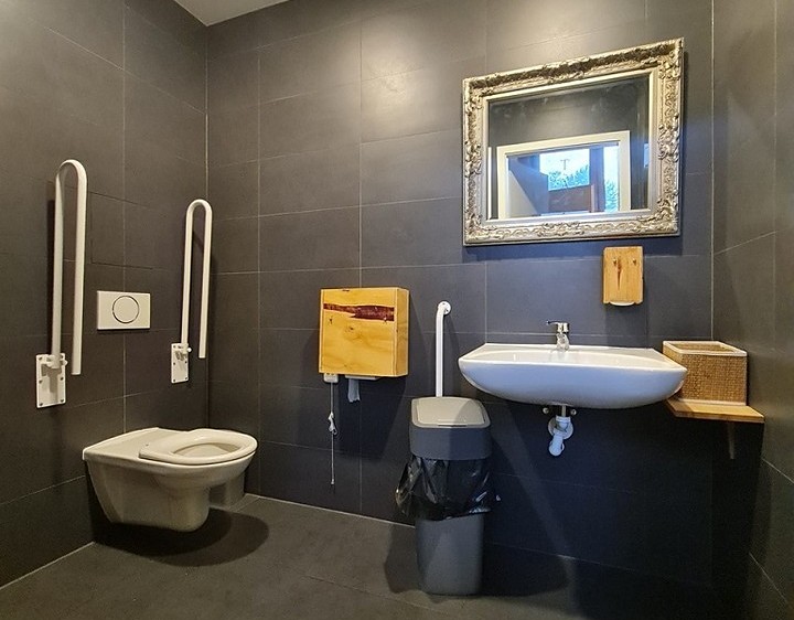 Комерційне приміщення в оренду, 82 м² (18 з 18)