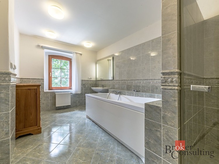 Gewerbefläche zum Kauf, 900 m² (30 von 41)