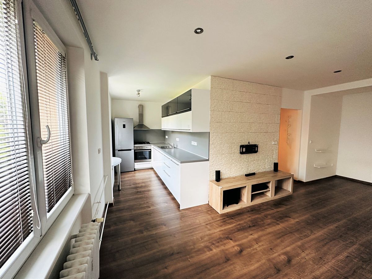 Pronájem bytu 3+kk 63 m² – fotografie 4