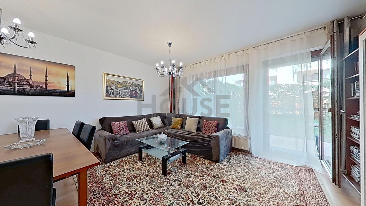 Pronájem bytu 4+kk 99 m²