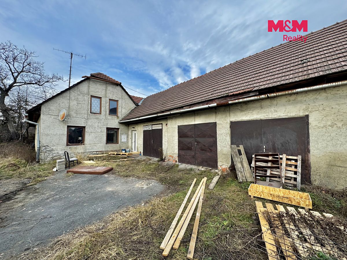 Prodej rodinného domu 135 m², pozemek 527 m² – fotografie 2