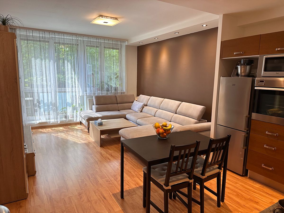 Pronájem bytu 2+kk 62 m²