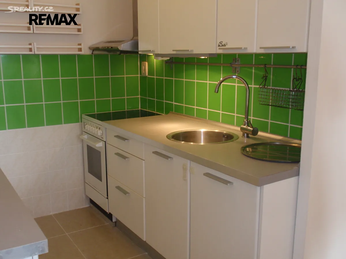Pronájem bytu 2+kk 48 m², Praha
