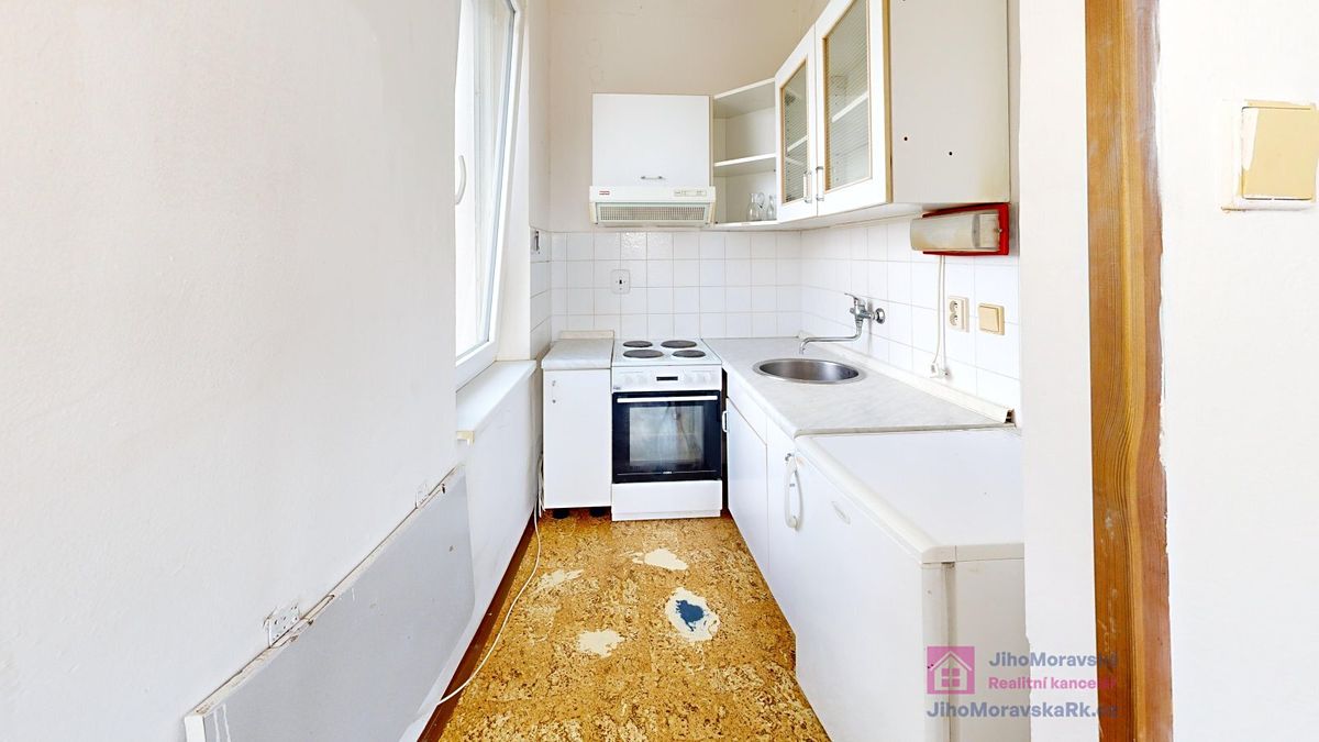 Prodej bytu 1+kk 32 m² – fotografie 2