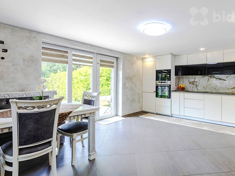 Будинок на продаж, 220 м² (3 з 36)
