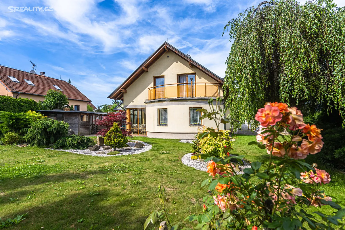 Prodej rodinného domu 197 m², pozemek 994 m², Velká Dobrá