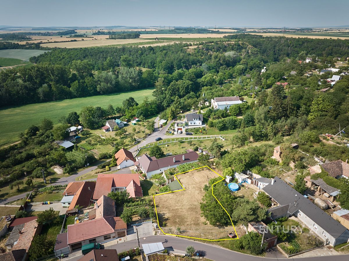 Prodej stavebního pozemku 854 m² – fotografie 2