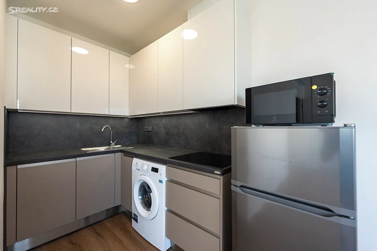 Pronájem bytu 1+kk 26 m², Pardubice