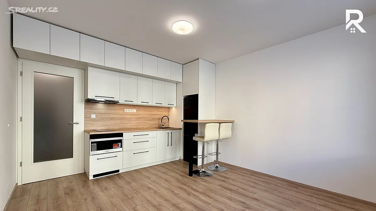 Pronájem bytu 1+kk 27 m², Brno