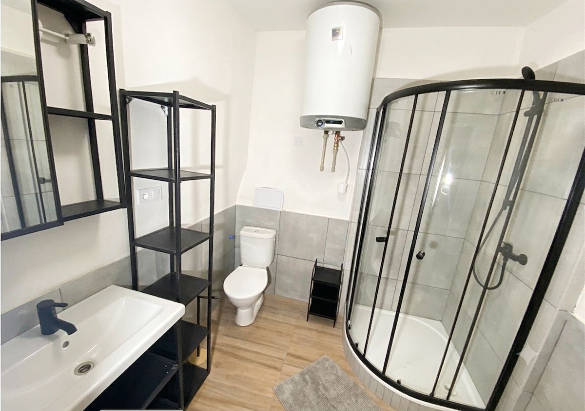 Pronájem bytu 2+kk 59 m² – fotografie 2
