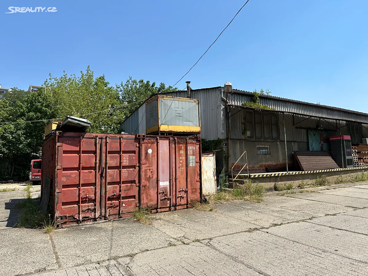 Pronájem skladového prostoru 721 m² – další