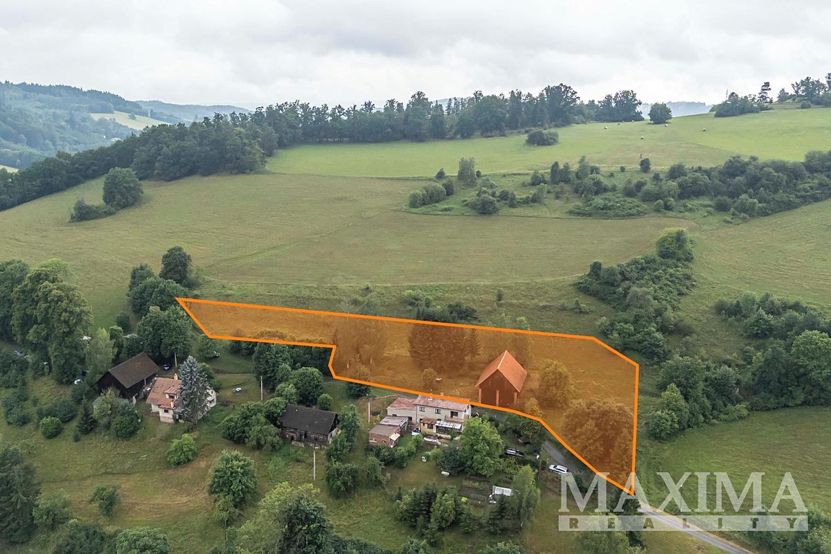 Prodej stavebního pozemku 4517 m²