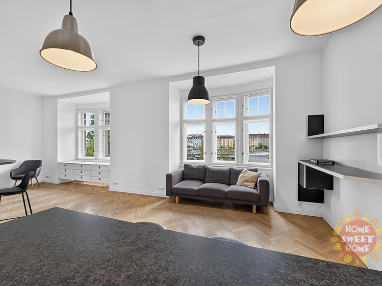 Комерційне приміщення в оренду, 141 м² (1 з 21)