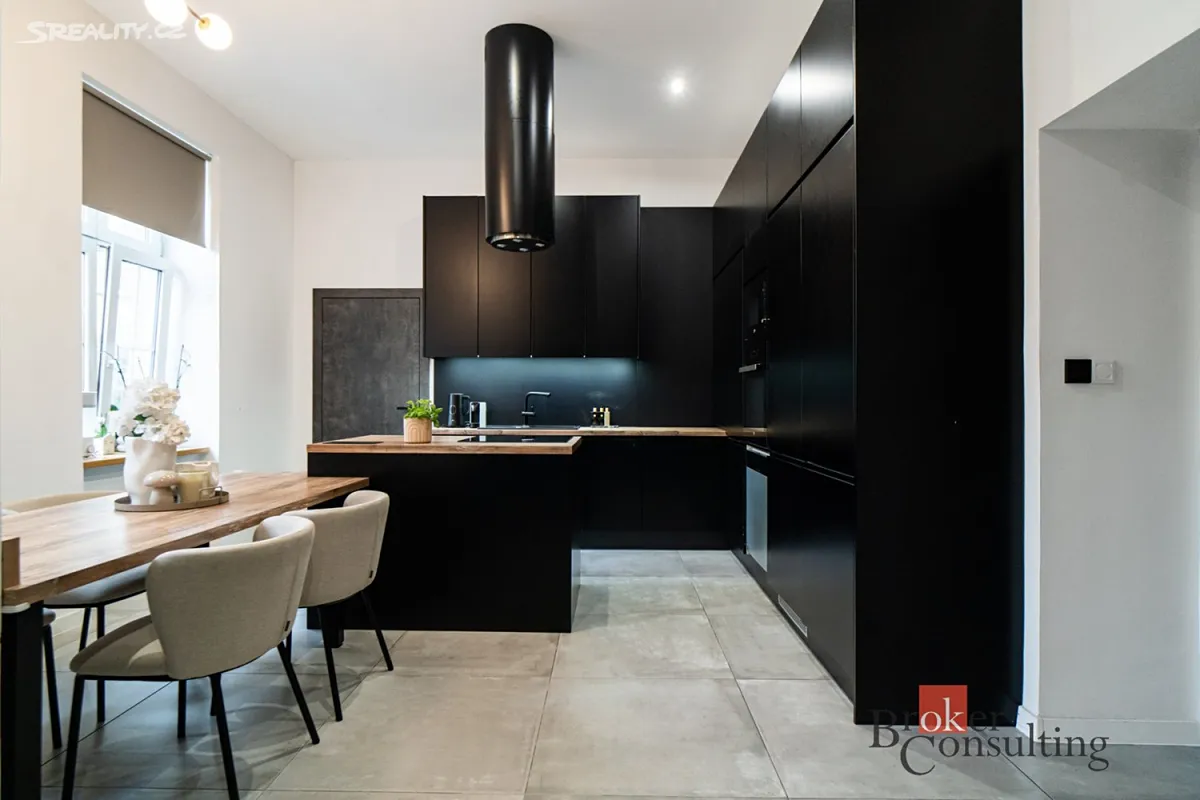 Pronájem bytu 3+1 124 m² - Widok 3