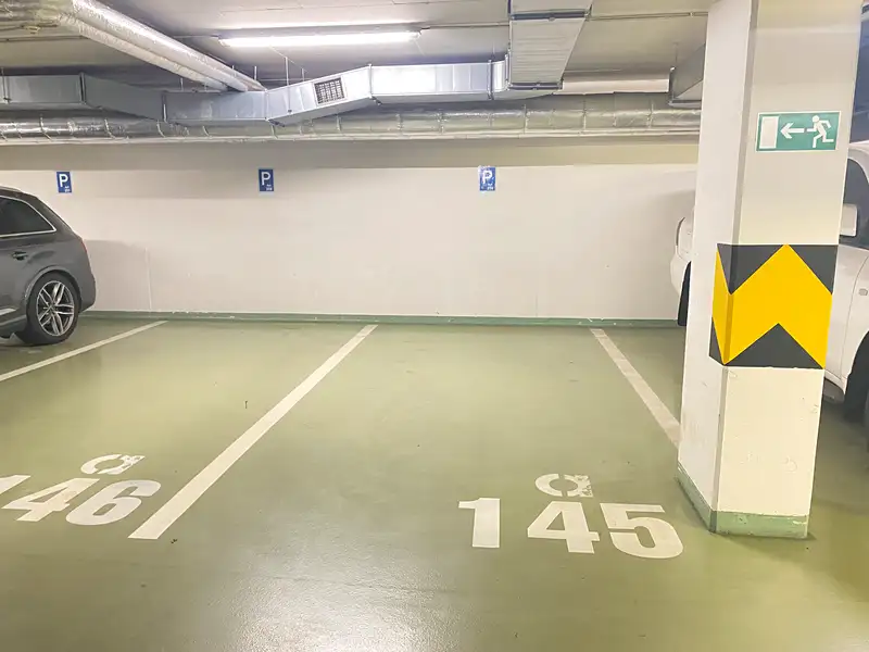 Pronájem garážového stání 12 m², Praha – náhled fotky 2