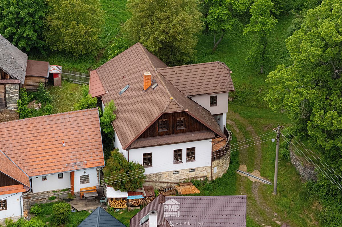 Prodej chalupy 231 m², pozemek 195 m² – fotografie 2