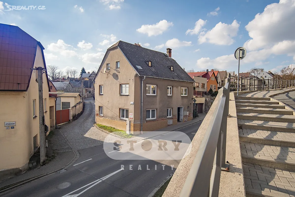 Prodej rodinného domu 221 m², pozemek 396 m²
