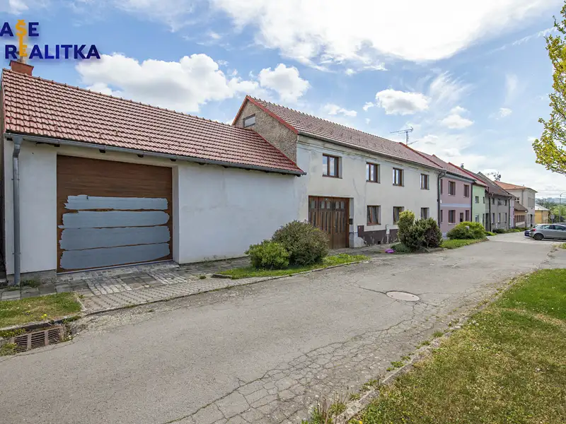 Prodej rodinného domu 158 m², pozemek 3588 m², Všechovice – náhled fotky 1