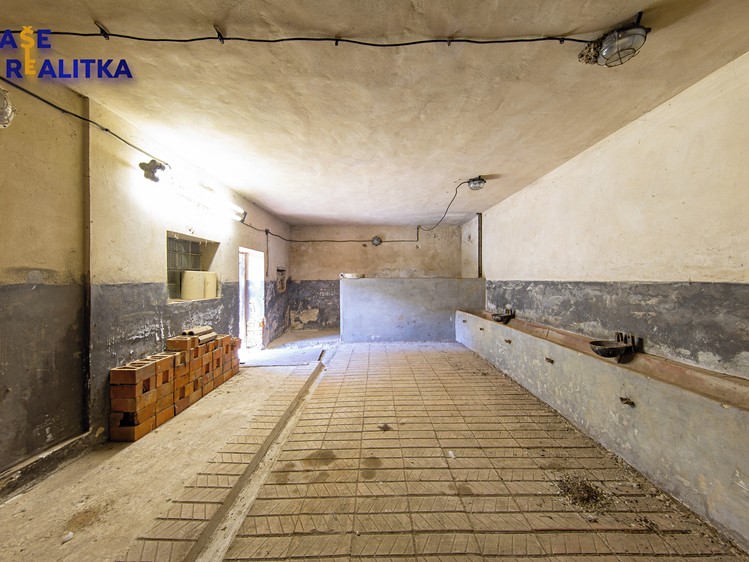 Prodej domu, 158 m² (40 z 60)