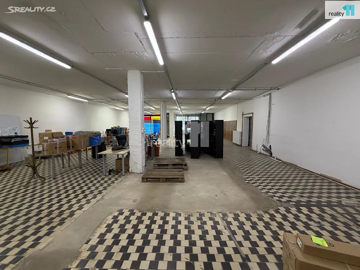 Pronájem obchodního prostoru 360 m², Česká Lípa