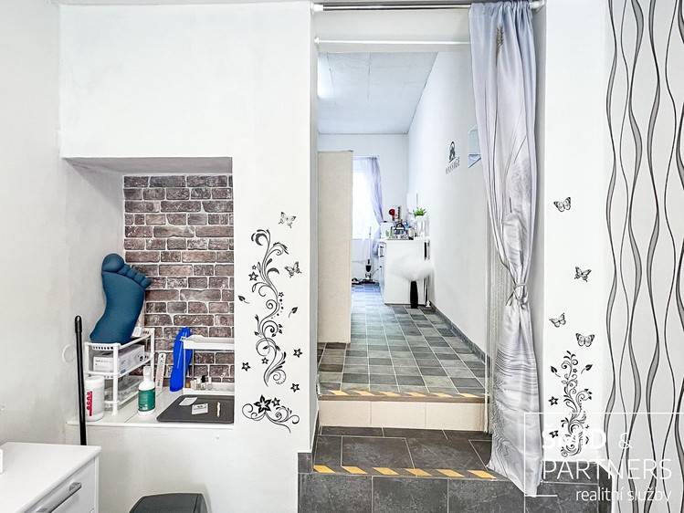 Комерційне приміщення на продаж, 100 м² (14 з 55)