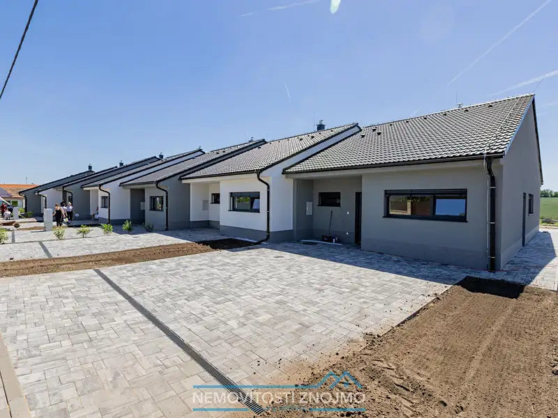 Prodej rodinného domu 87 m², pozemek 631 m², Znojmo – náhled fotky 2