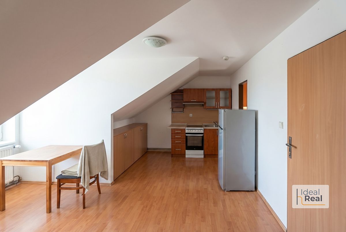 Prodej bytu 1+1 40 m² – fotografie 3