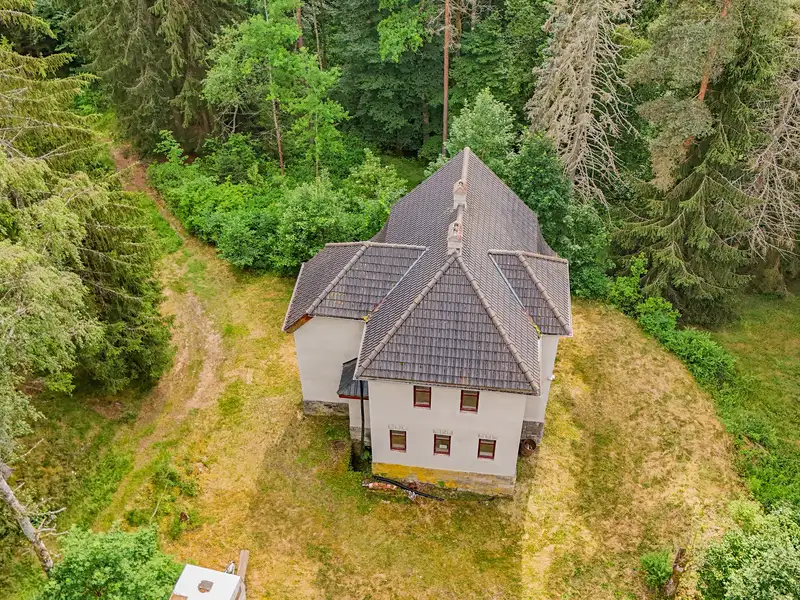 Prodej vily 194 m², pozemek 688 m², Aš – náhled fotky 3