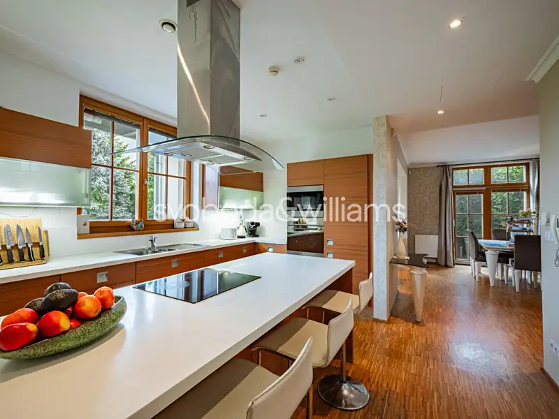 Prodej rodinného domu 184 m², pozemek 843 m², Praha – náhled fotky 3