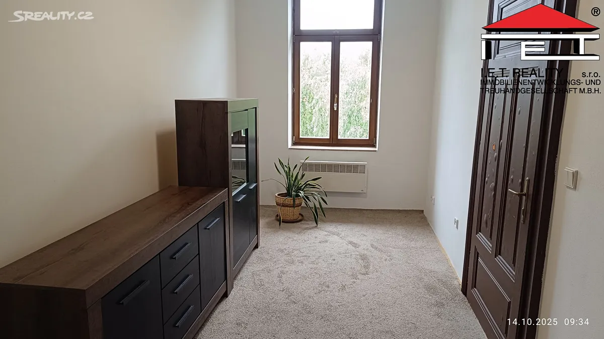 Pronájem bytu 2+kk 40 m² - Więcej