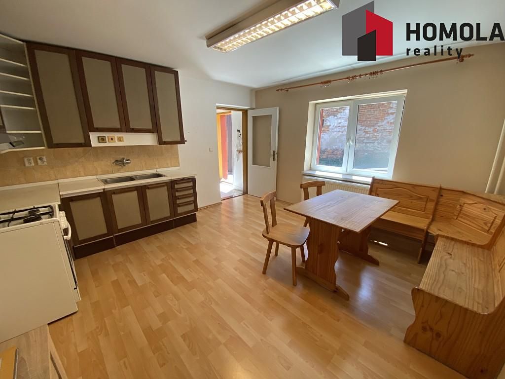 Prodej rodinného domu 80 m², pozemek 1075 m² – fotografie 5