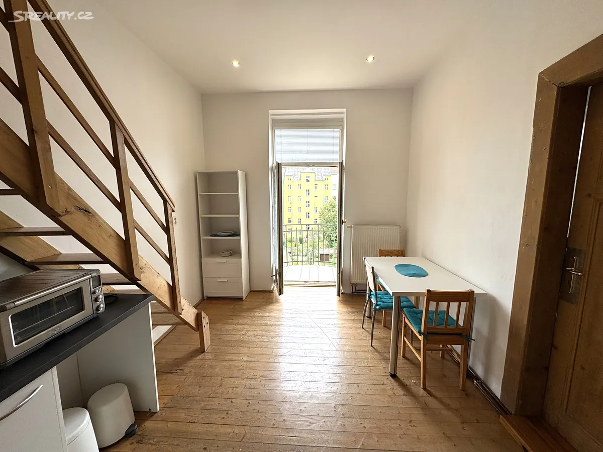 Pronájem bytu 2+kk 48 m² – pohled 6