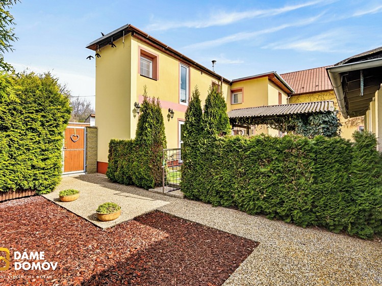 Prodej domu, 140 m² (2 z 25)