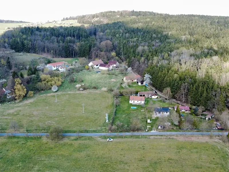 Prodej stavebního pozemku 1100 m², Švihov – náhled fotky 3