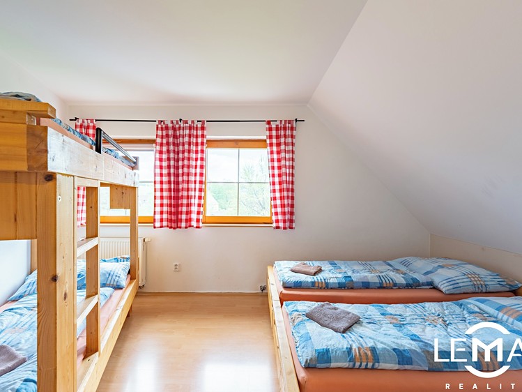 Комерційне приміщення на продаж, 300 м² (34 з 36)