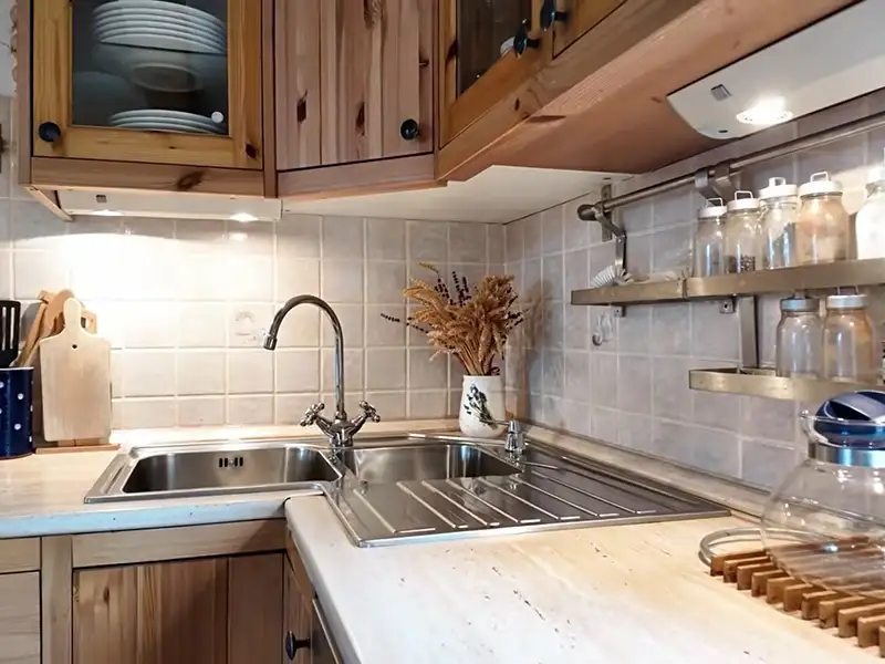 Prodej rodinného domu 200 m², pozemek 826 m², Hlinsko – náhled fotky 2