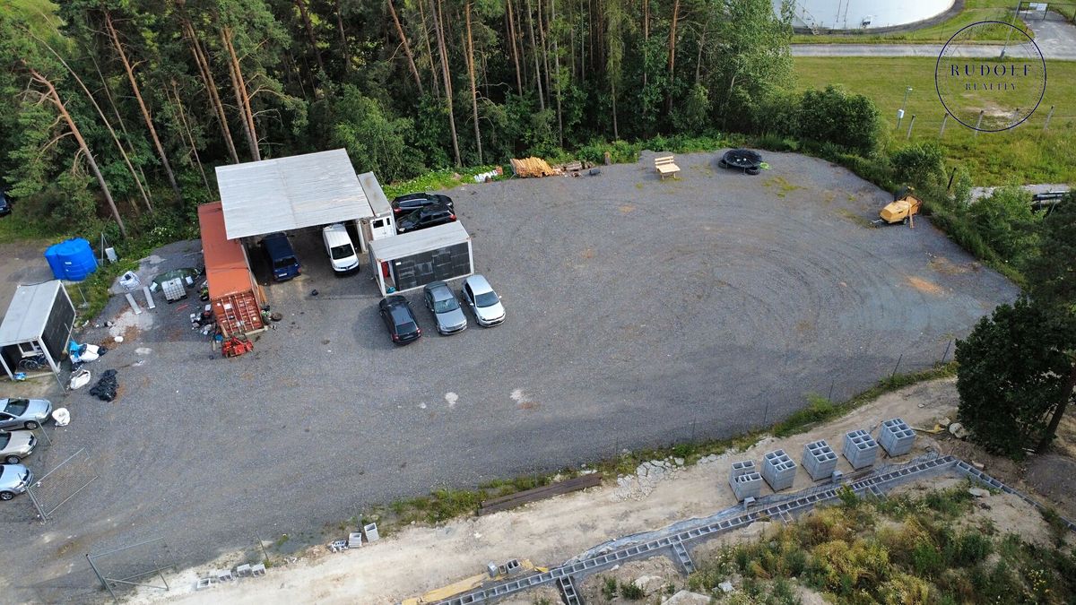 Pronájem komerčního pozemku 1800 m² – fotografie 4