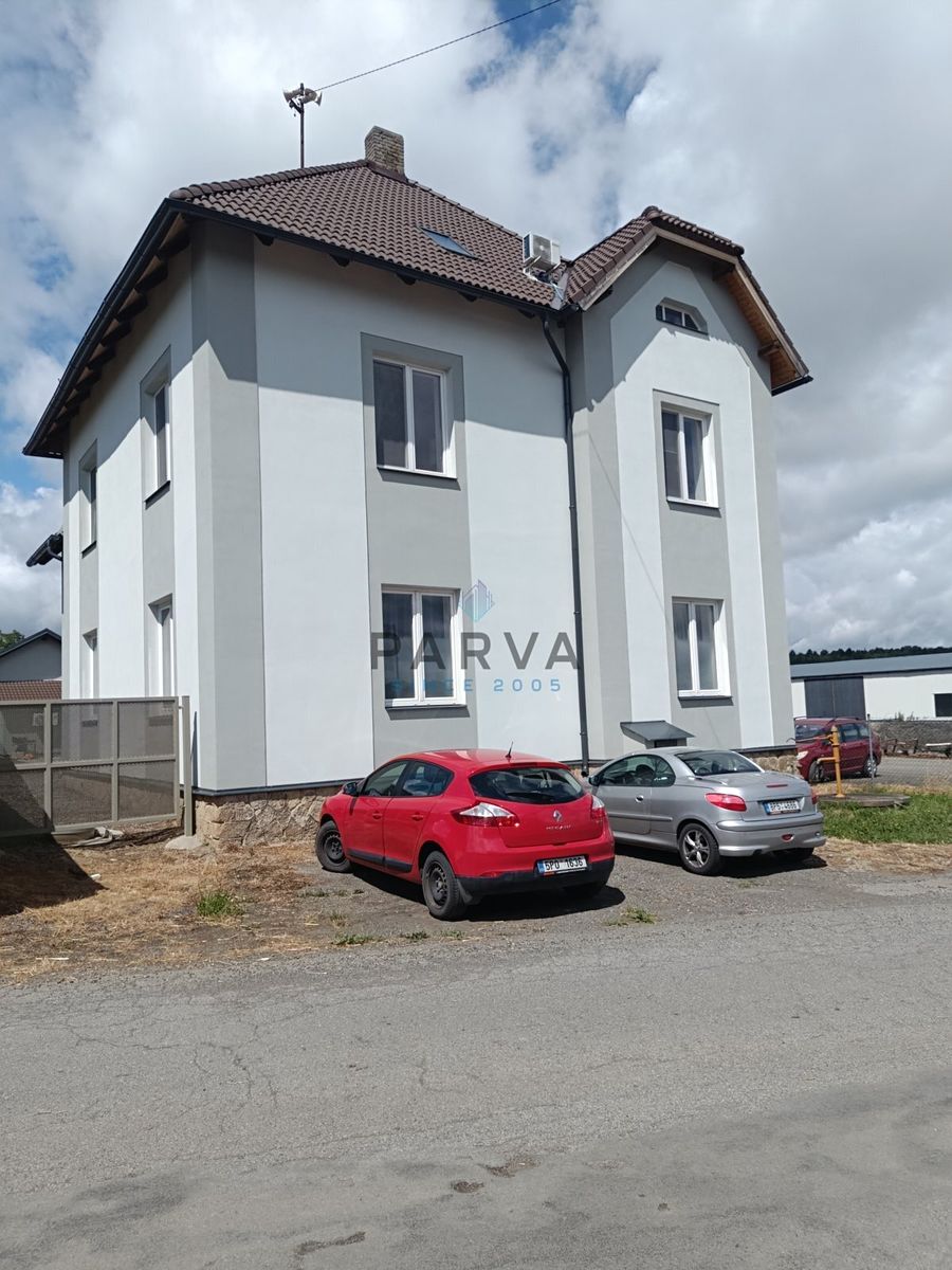 Pronájem bytu 1+kk 85 m²