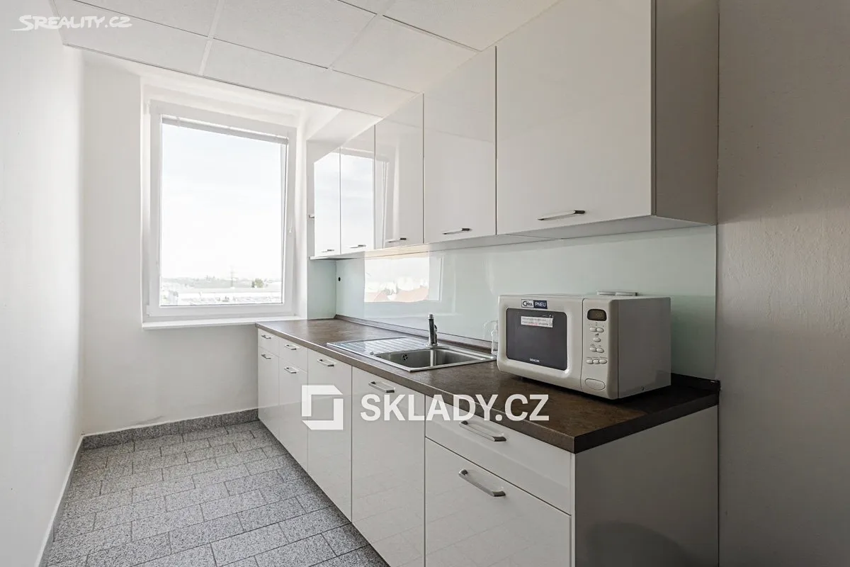 Pronájem kanceláře 30 m² – pohled 4