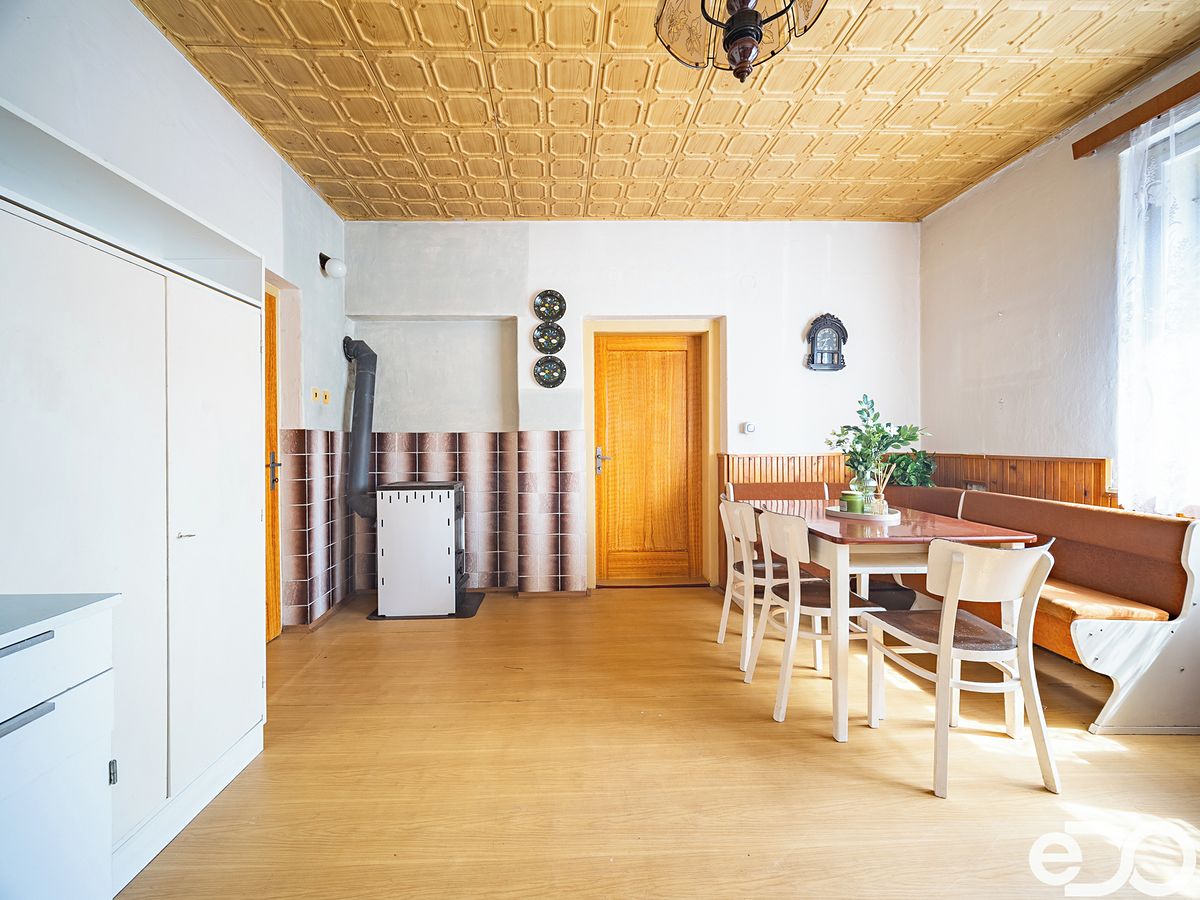 Prodej rodinného domu 133 m², pozemek 523 m² – fotografie 3