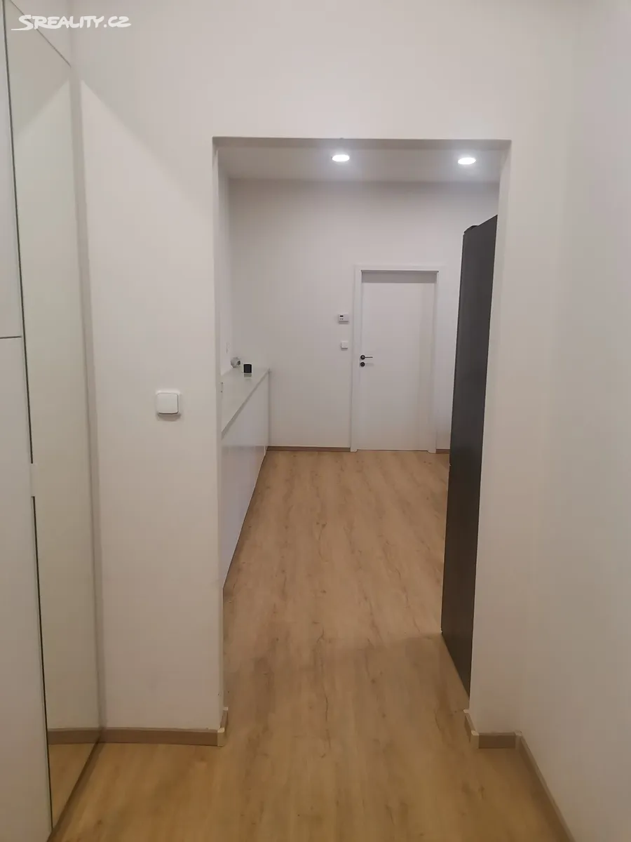 Pronájem bytu 2+kk 48 m², Praha