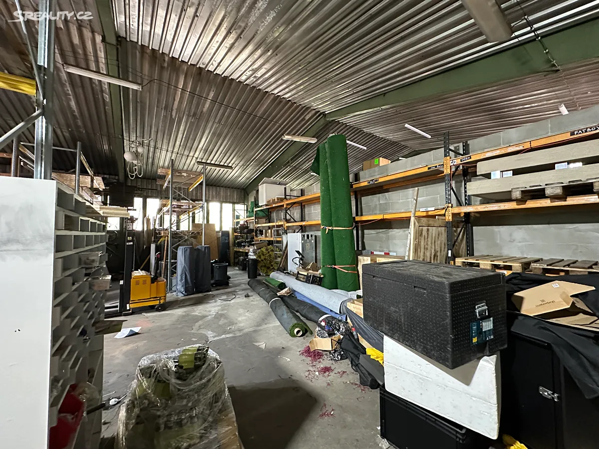 Pronájem skladového prostoru 721 m² – pohled 4