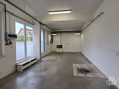 Pronájem skladového prostoru 876 m²