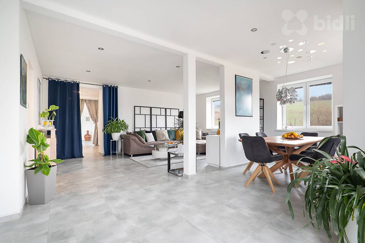 Prodej rodinného domu 193 m², pozemek 950 m²