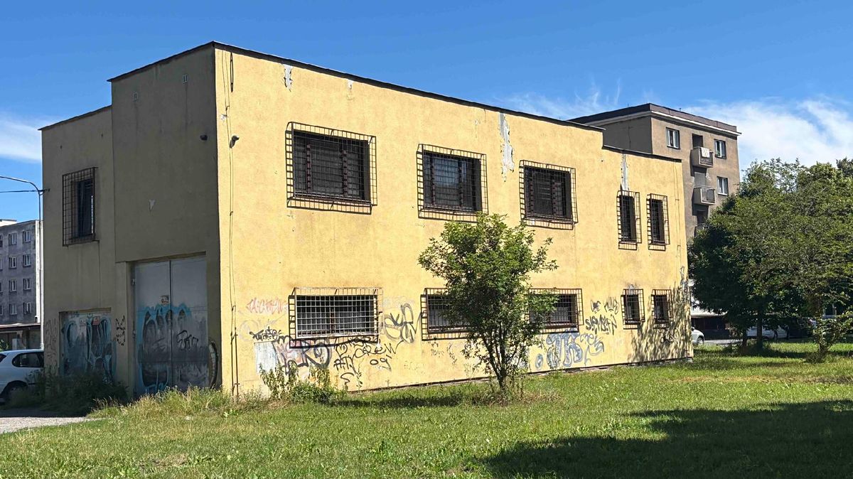 Prodej skladového prostoru 209 m²