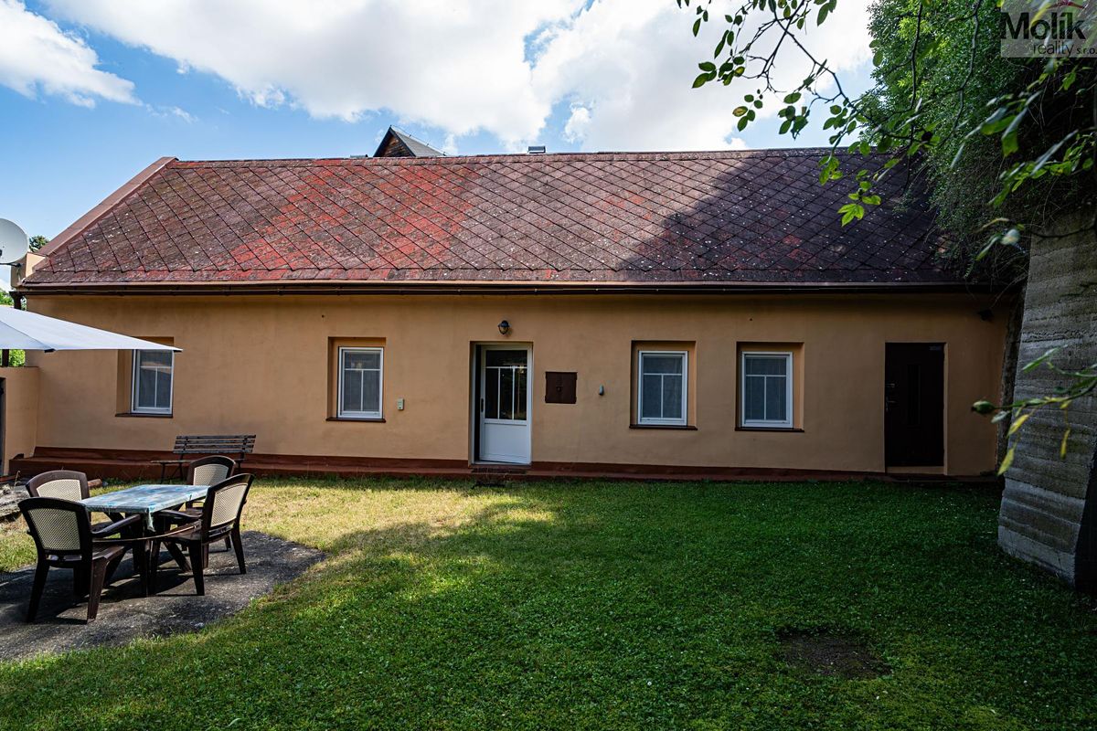 Prodej rodinného domu 176 m², pozemek 775 m² – fotografie 4
