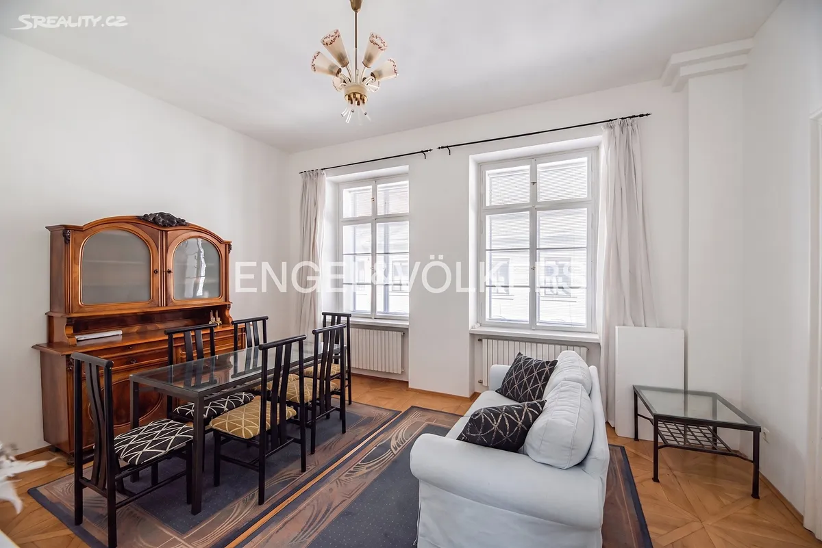 Pronájem bytu 3+1 85 m², Praha